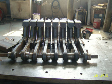 চীন OEM Excavator Spare Parts Alloy Steel Chassis Hanger For Automobile Body Construction সরবরাহকারী
